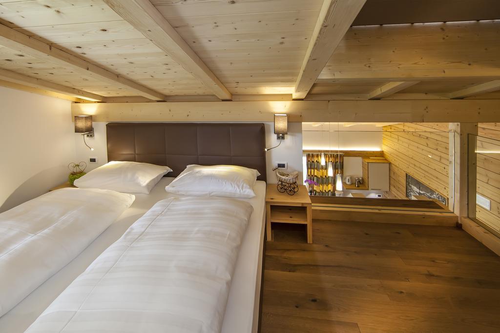 Residence Merk セルヴァ・ディ・ヴァル・ガルデーナ 部屋 写真